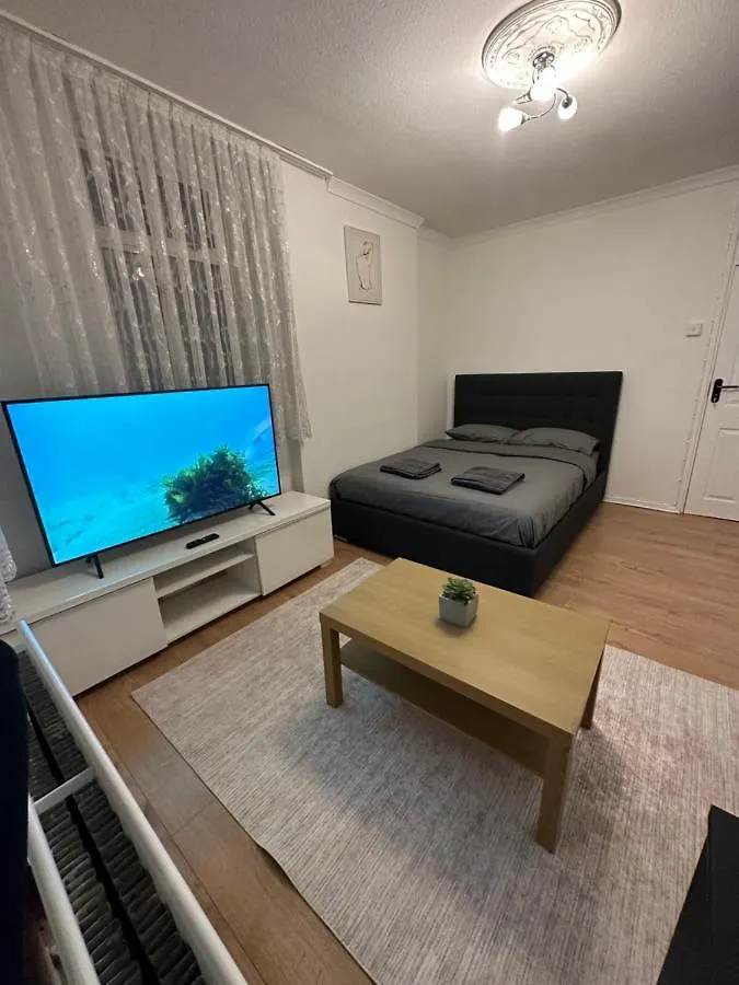Homestay Spacious Private Room In The Heart Of Dalston, Hackney London United Kingdom
